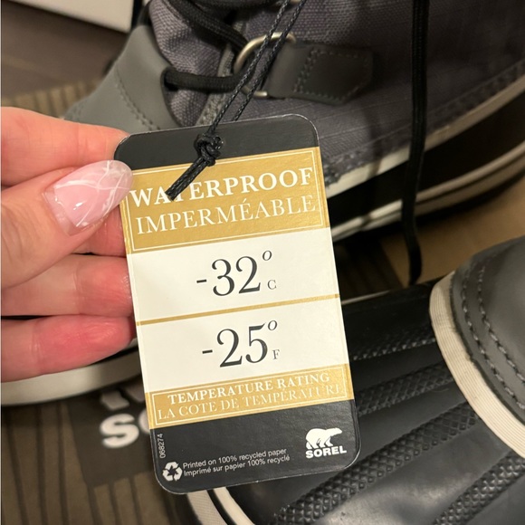 NWT - Sorel Winter Boots - Picture 7 of 8